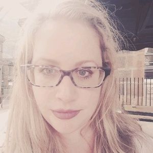 Meet your Posher, Erin